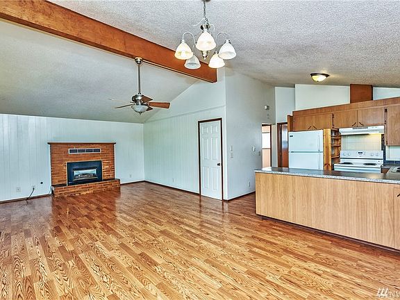 2nd image of 117 Tracy Ave N