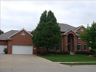 5th image of 718 N 162nd St