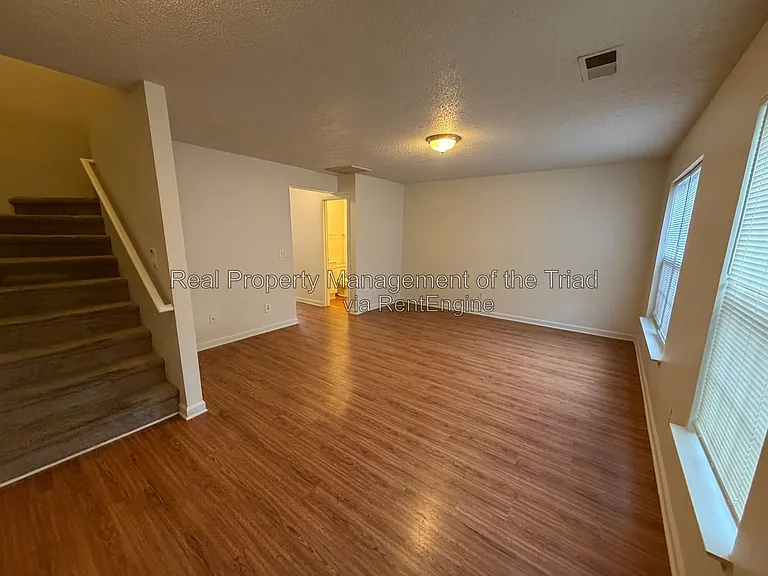 1500 Gatewood Ave #122 — Photo 6