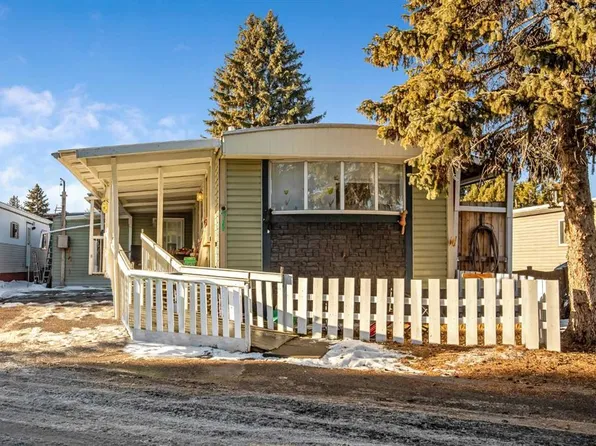 3223 83rd St NW #71, Calgary, AB T3B 5M9