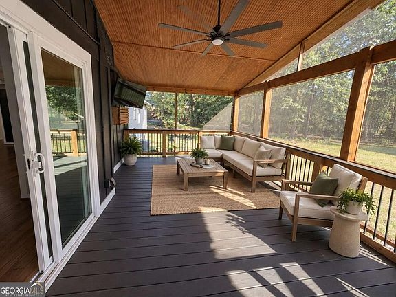 2nd image of 306 Pheasant Run SE