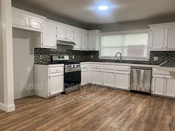 5th image of 29883 Park St