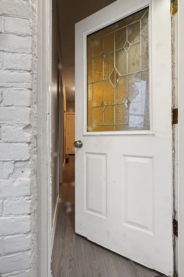 Newly Renovated 3 Bed, 1 Bath Apartment for Rent in Holyoke! — Photo 2