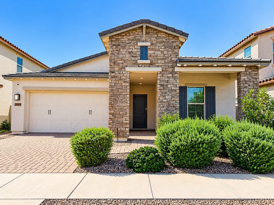 20993 E Carriage Way