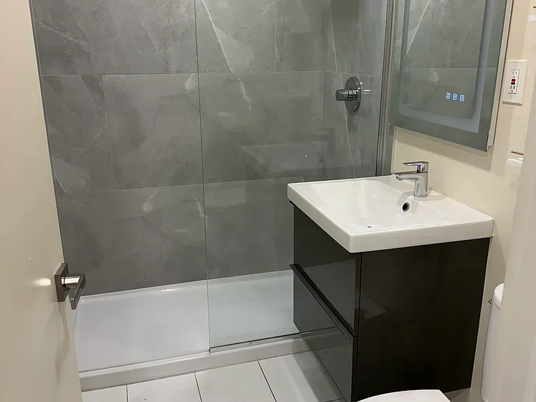 150 Harrison Ave #20 — Photo 8