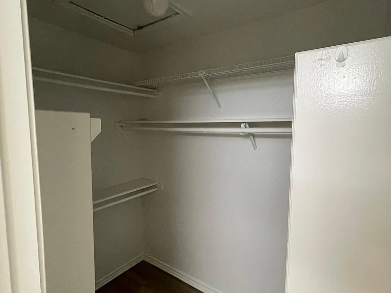 800 Betty Ct #B — Photo 7