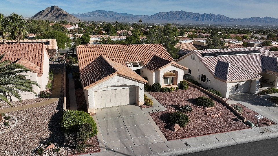 1st image of 9932 Arbuckle Dr