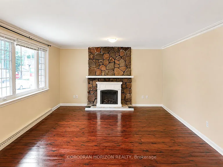 20407B Leslie St #MAIN — Photo 6