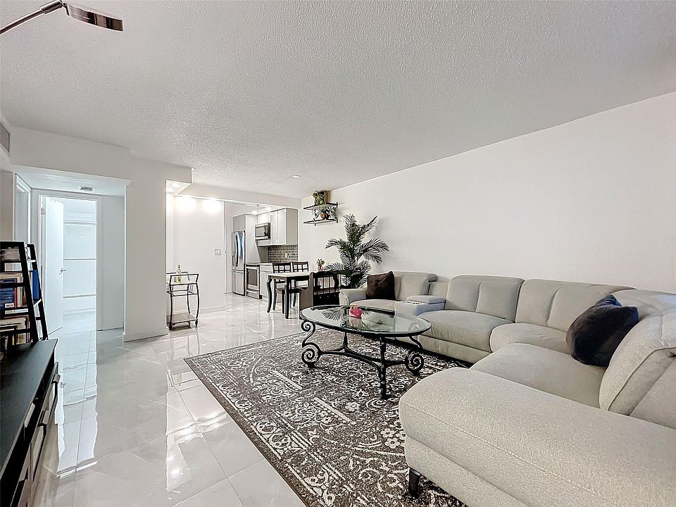 1st image of 1407 NE 56th Street #105