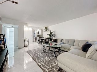 1407 NE 56th St APT 105, Fort Lauderdale, FL 33334