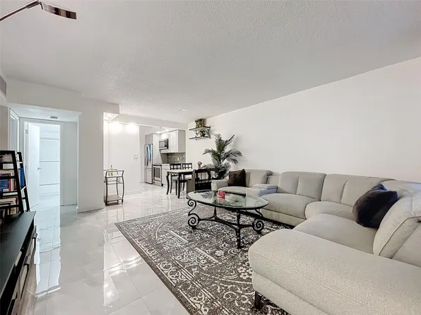 1407 NE 56th Street #105, Fort Lauderdale, FL 33334