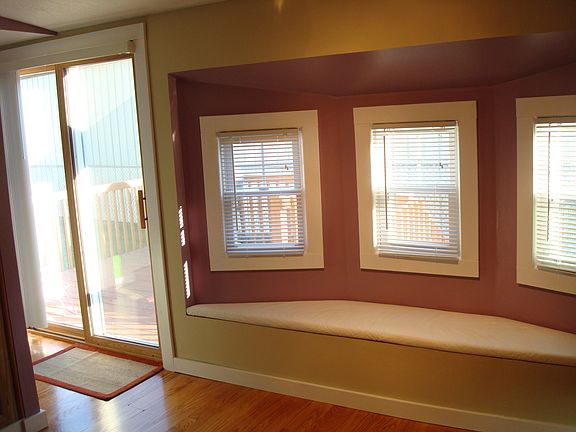5th image of 502 Jackie Ln