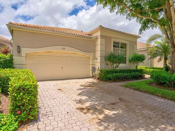 3rd image of 126 Sunset Bay Dr