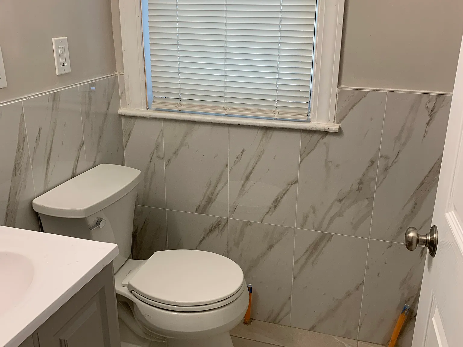 5 bed, 1449 sqft, $6,250 — Photo 3