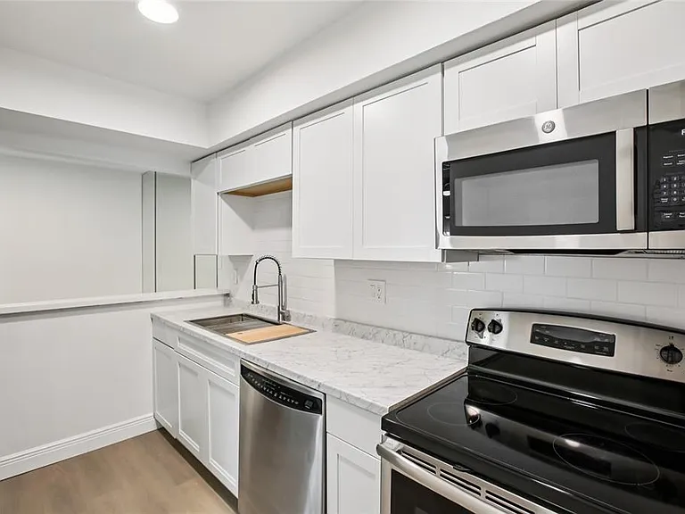 2906 Lichen Ln #B — Photo 11
