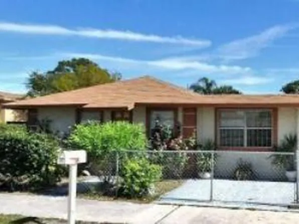 716 N 23rd St, Fort Pierce, FL 34950