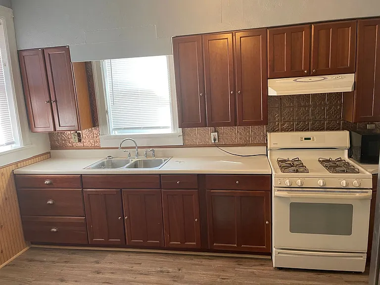 4440B Gibson Ave — Photo 9
