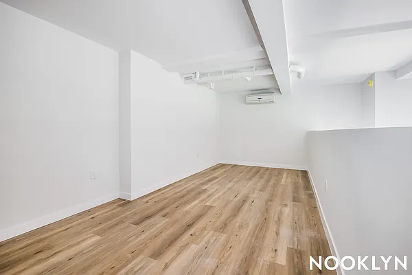 Rented by Nooklyn NYC LLC | media 68