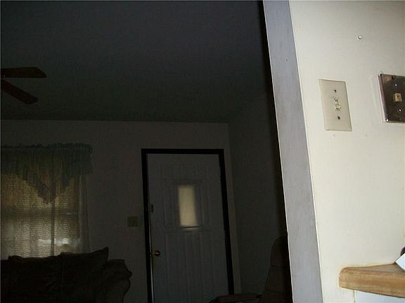 3rd image of 521 Sycamore Ave