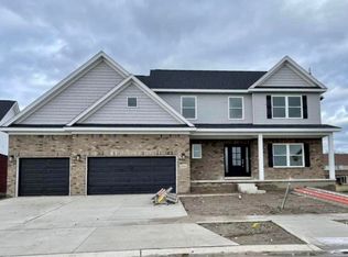 20043 Fountain View Ln, Brownstown, MI 48183