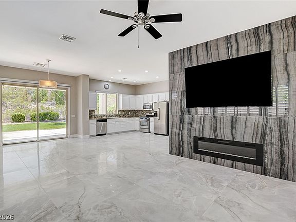 5th image of 14 Emerald Dunes Cir