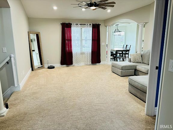 5th image of 436 Goldenrod Ct
