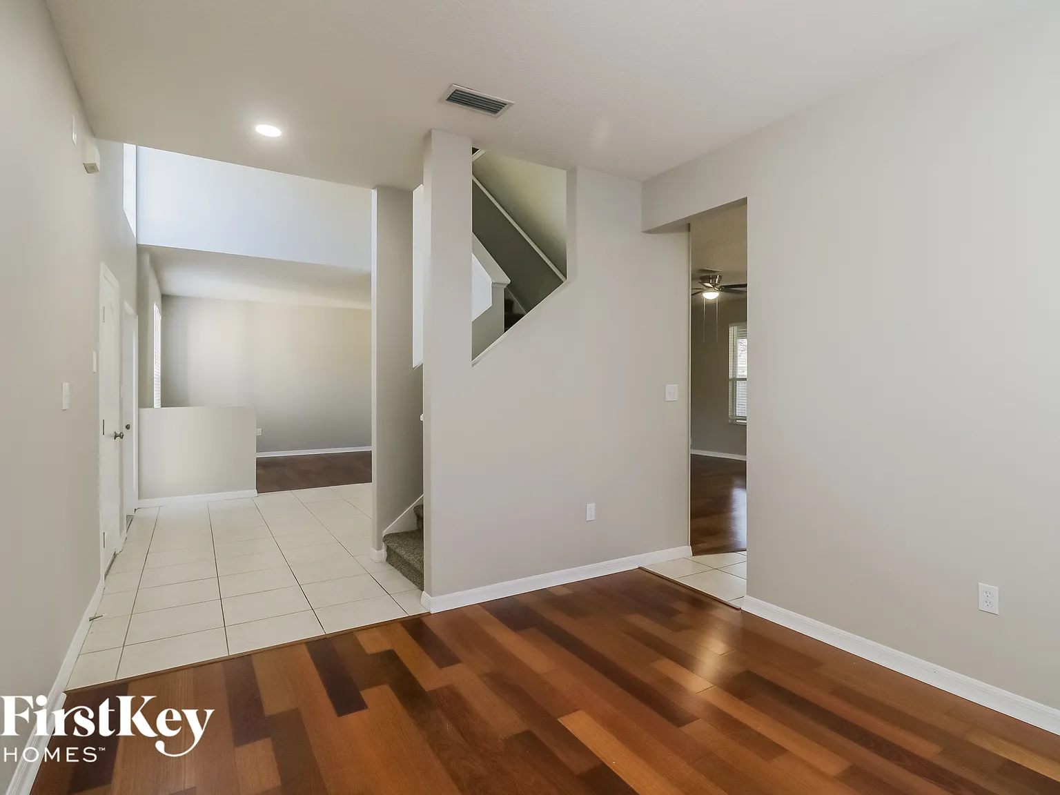 4 bed, 3.0 bath, 2349 sqft, $3,120 — Photo 4
