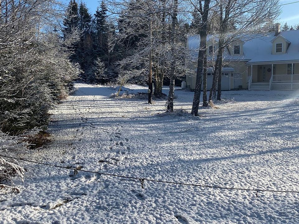 2nd image of 60 Middle Rd