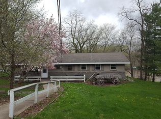 2704 Wrenhaven Dr, Niles, MI 49120