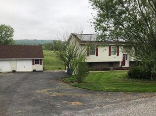 3411 Schoolhouse Rd, Dover, PA 17315