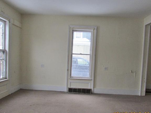 2nd image of 6 Smith St
