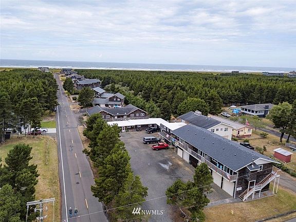 3rd image of 1611 Ocean Beach Boulevard #2
