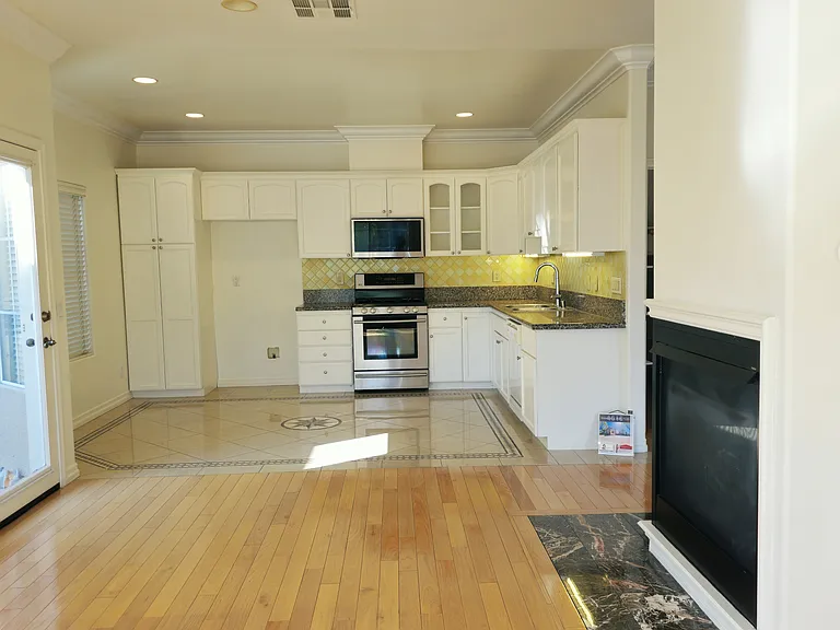 4516 Ramsdell Ave #125 — Photo 9