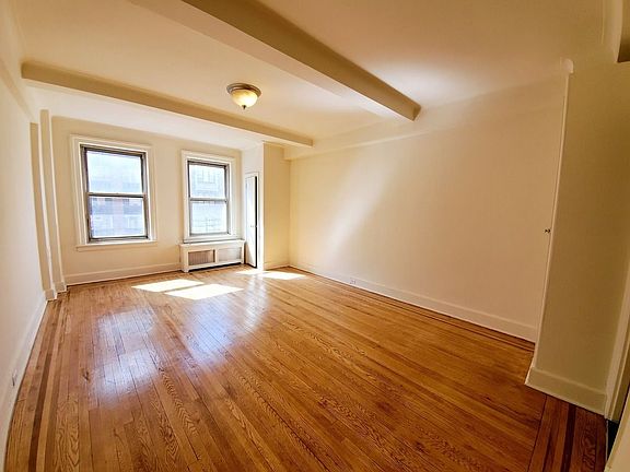 4th image of 127 W 79th St #6A