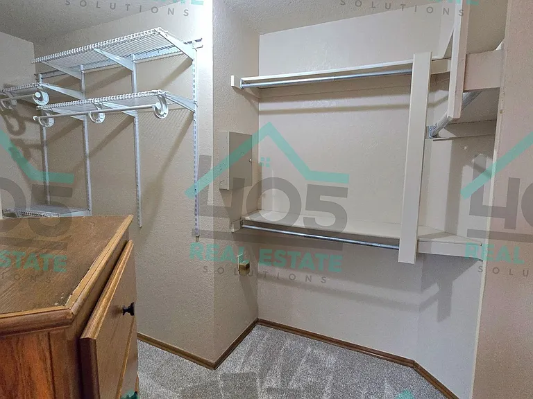 9904 Fox Fair Holw — Photo 13