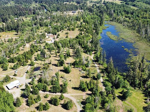 2nd image of 4275 Island Hwy S #5-SL