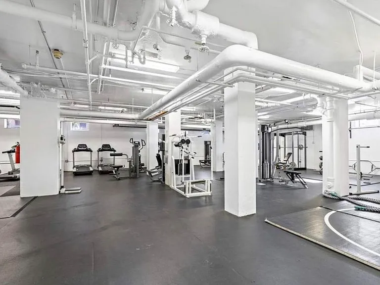10 Huron Ave #17D — Photo 4