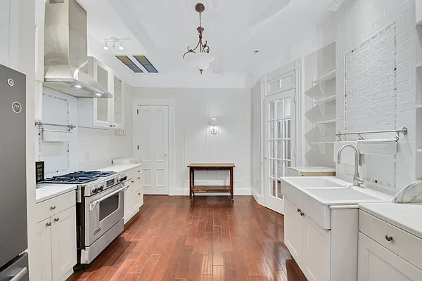 Rented by Corcoran | media 2