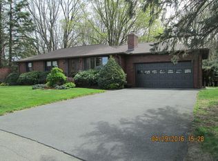 80 Hajec Cir, Chicopee, MA 01020
