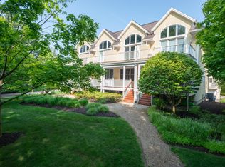 10571 Pinecone Trl, South Haven, MI 49090