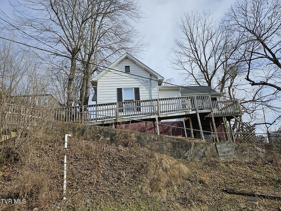 1st image of 204 High Ave NE