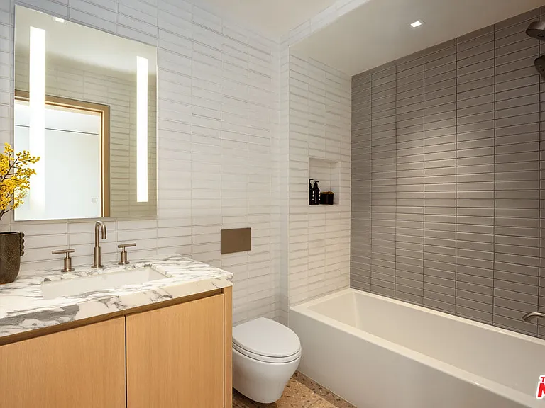 31388 Broad Beach Rd — Photo 23