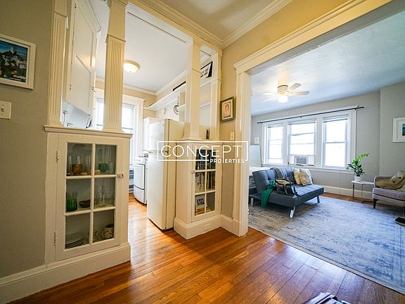 2nd image of 9-11 Gray St #12