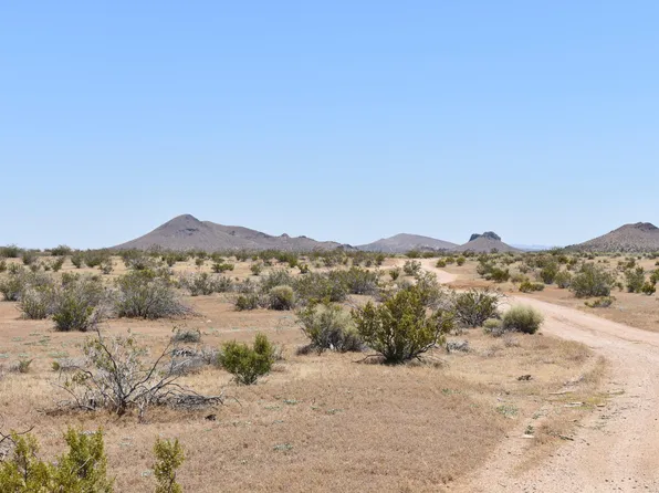 201 E Laguna Ave, Mojave, CA 93501