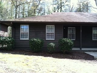 1st image of 17 Oakwood Dr