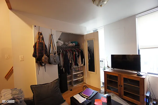 Rented by Citi Habitats | media 15