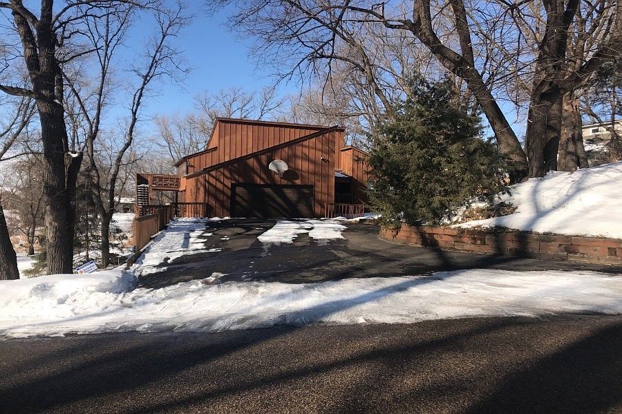 1st image of 5715 Deerwood Ln N
