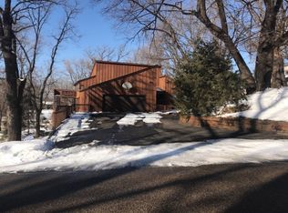 5715 Deerwood Ln N, Plymouth, MN 55442