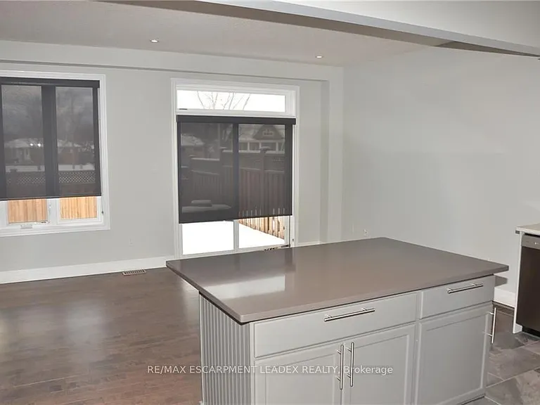 380 Lake St #43 — Photo 8