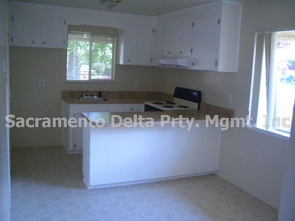 3rd image of 2342 Irma Way